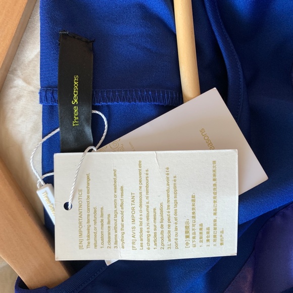 Dress - Picture 5 of 5